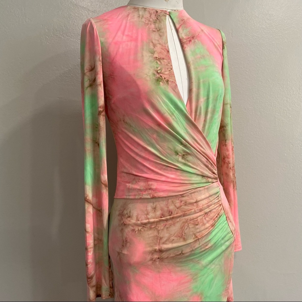 IVIN IVIN Long Sleeve Dress - Picture 6 of 16